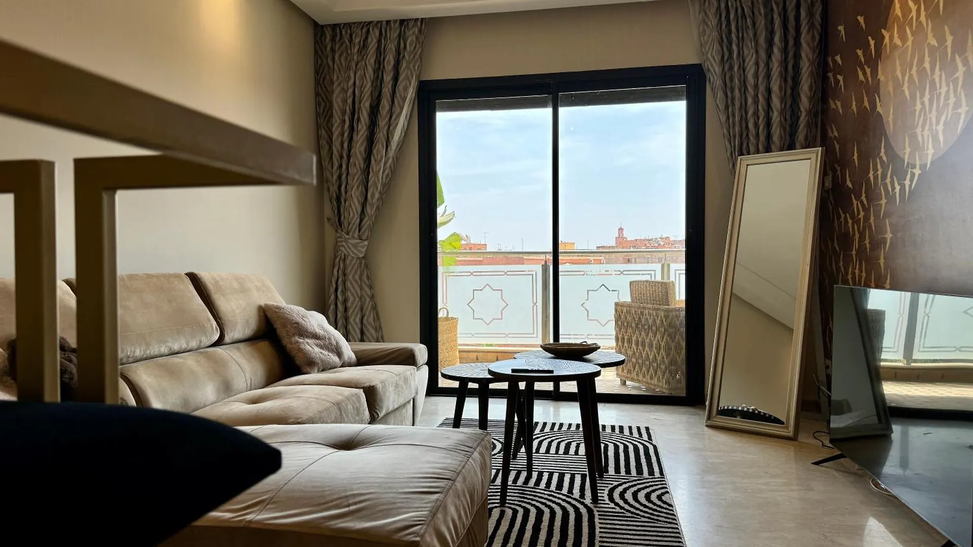 Grand T2, Terrasse Au Coeur De Gueliz Daire Marakeş 0*,
